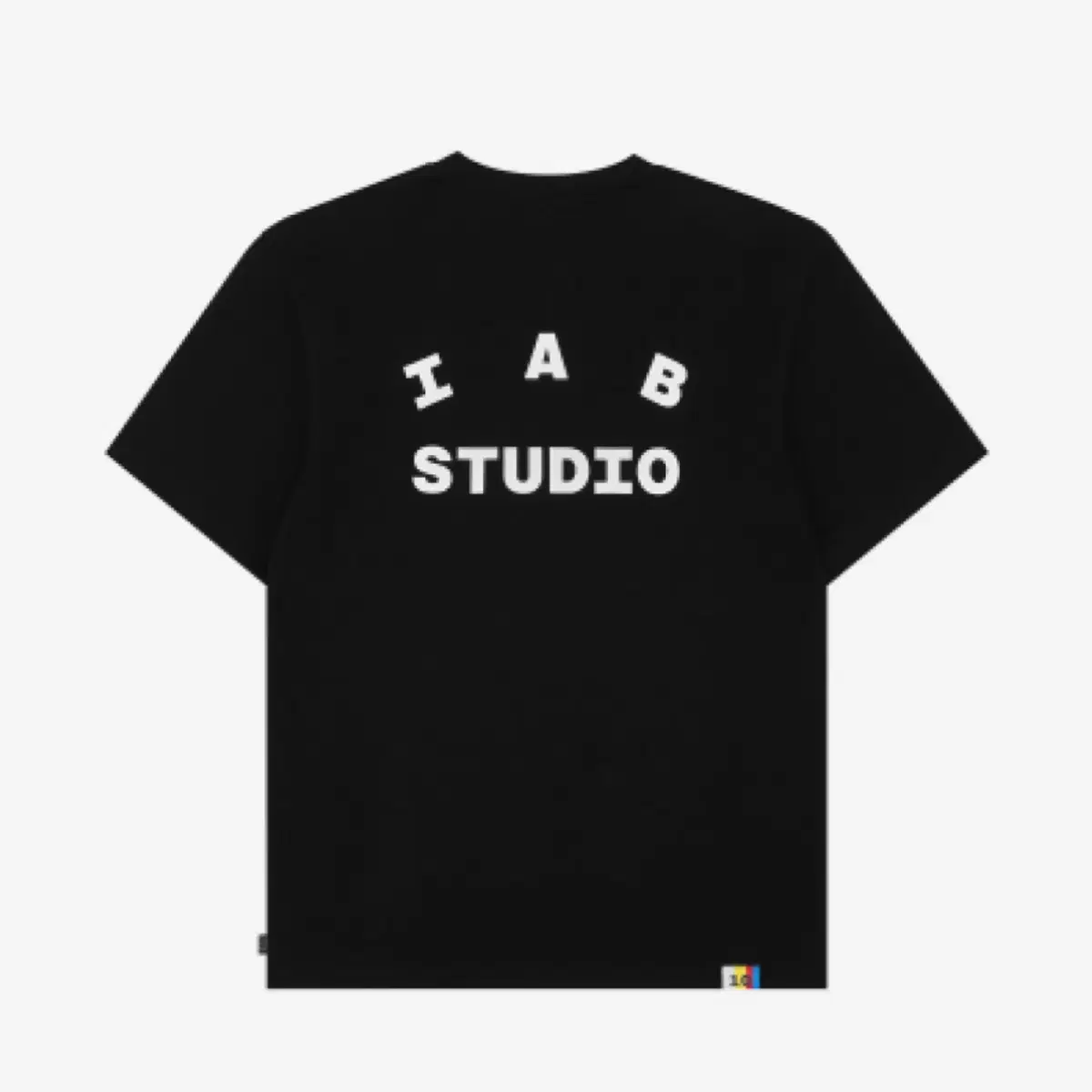 IAB STUDIO 10주년 한정판 티셔츠 블랙