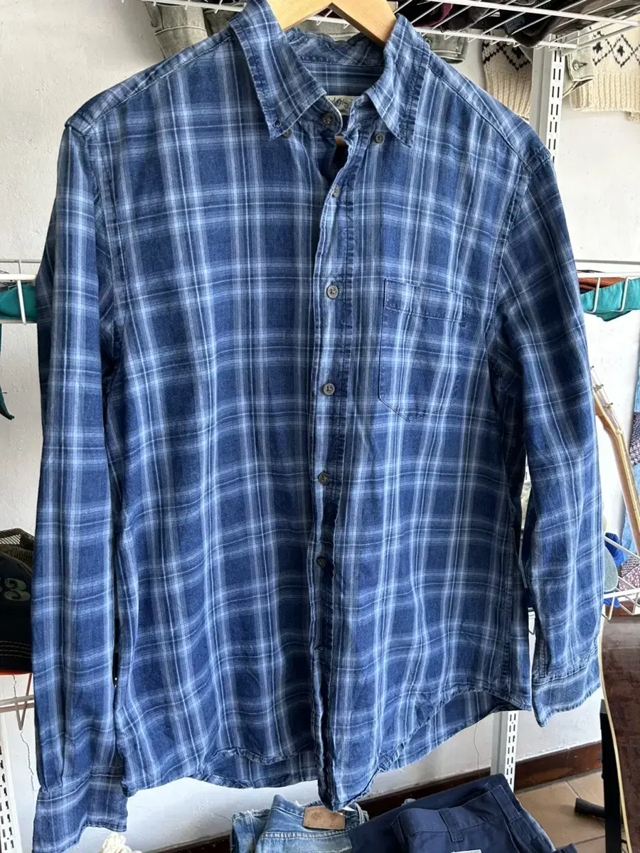 Vintage blue check shirts