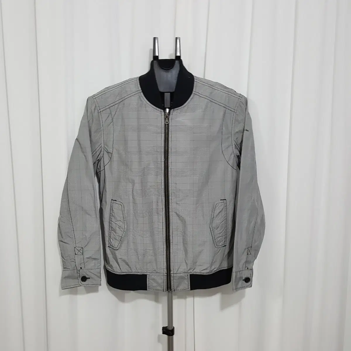 Calvin Klein Bloomsbury Windbreaker Size 95 Oilcloth