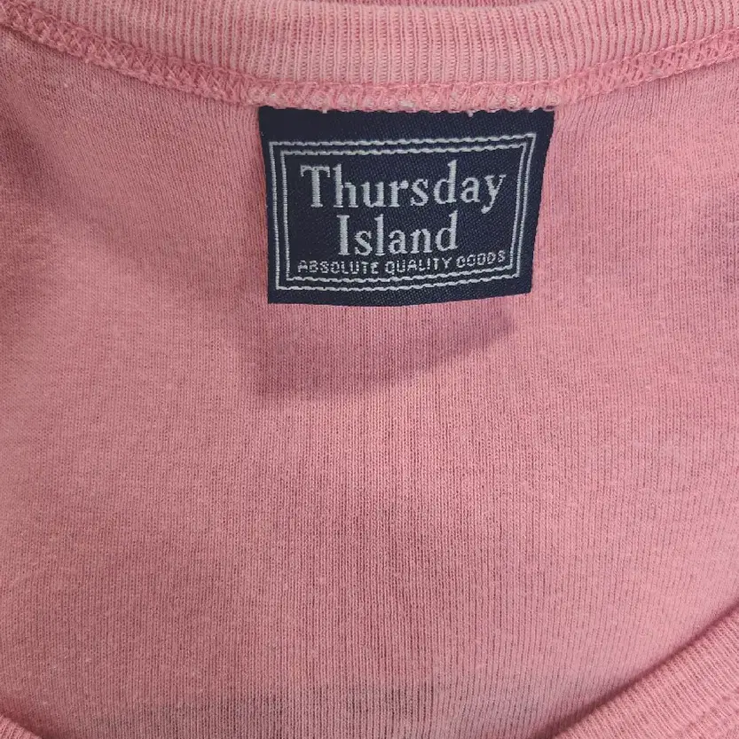 써스데이아일랜드(Thursday Island) 인디핑크 브이넥 반팔티