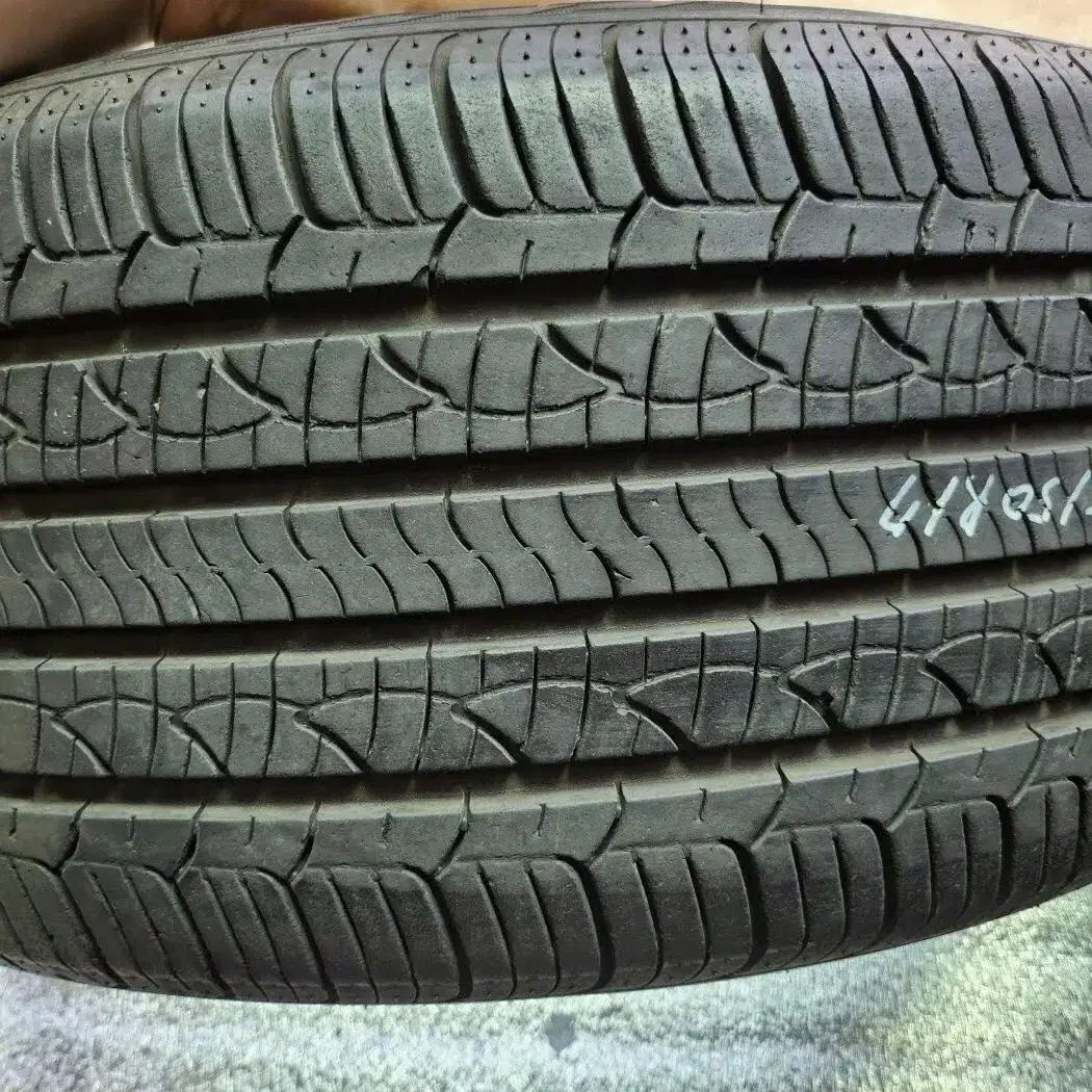 넥센 225/50R/17 (3220) 중고타이어 17인치