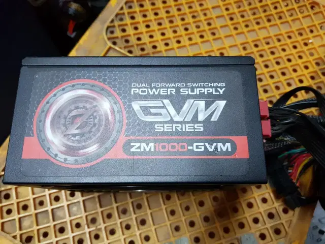 잘만 ZM1000-GVM 1000W 80+ 브론즈 모듈러파워