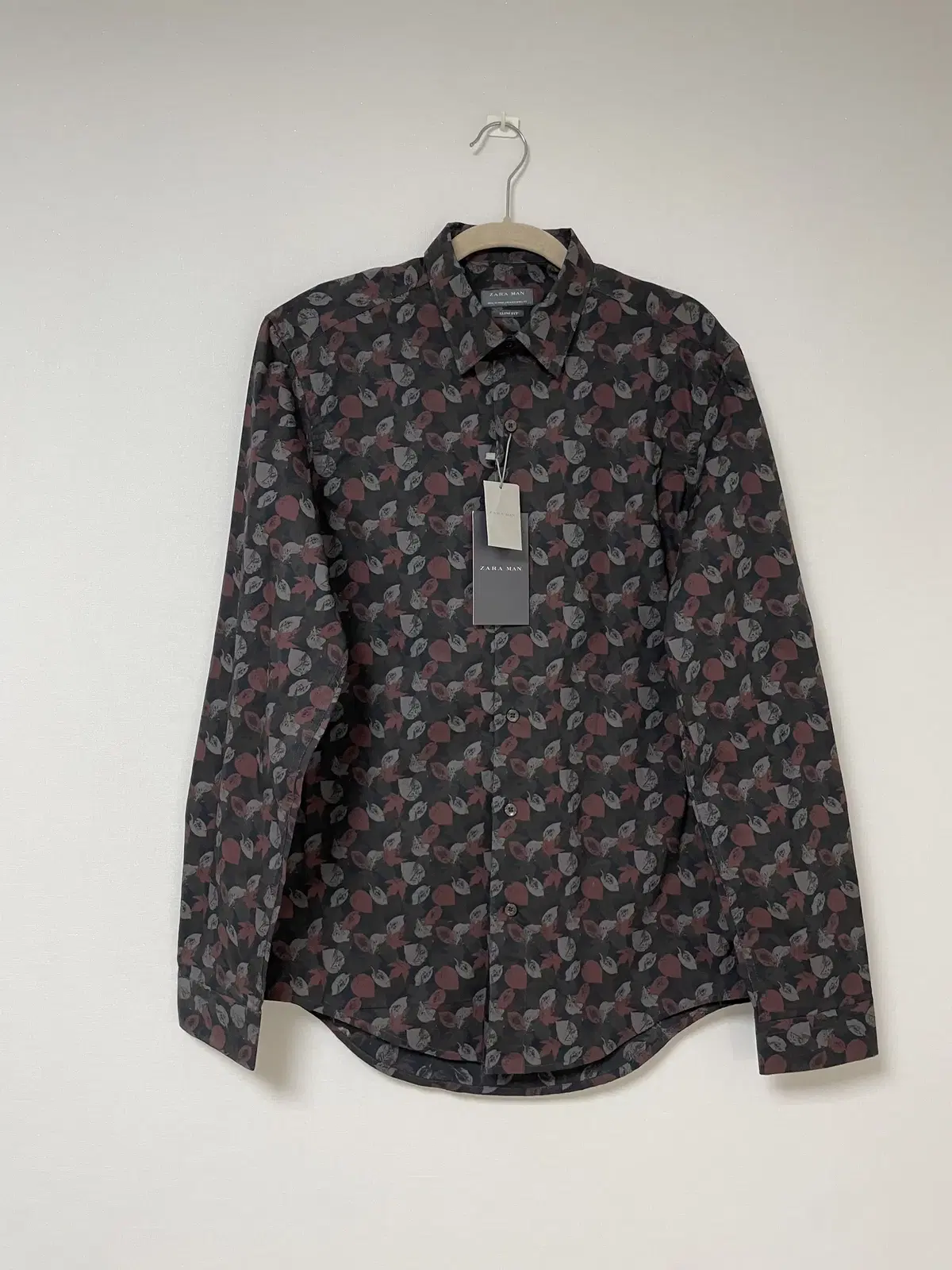 size M) ZARA MAN Leaf pattern slim-fit shirt