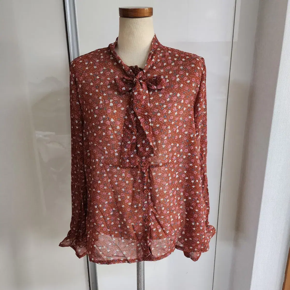 (New) Women's yeoreum Blouse size 90