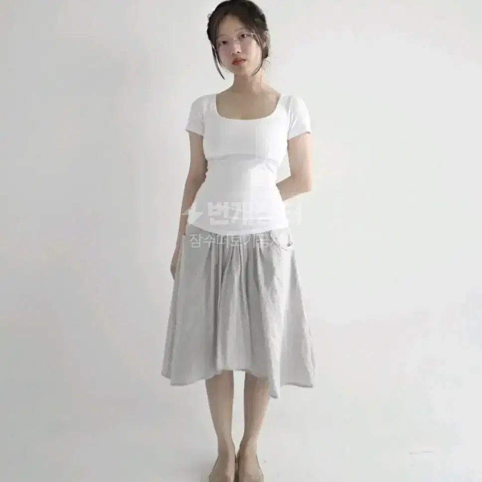 [품절새상품] 흐프이 fonte flare skirt 플레어 스커트 치마