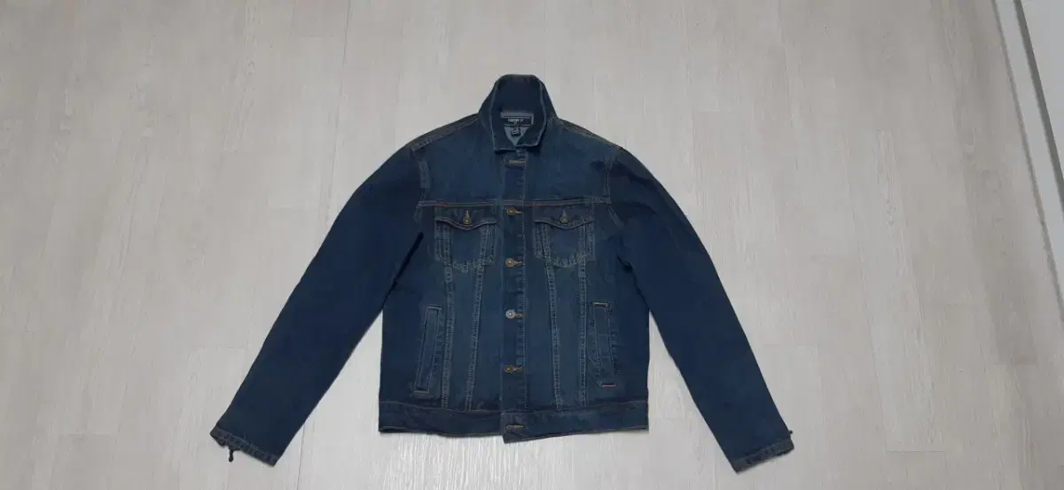 New arrivals FOREVER21 Men's jean jacket size 100