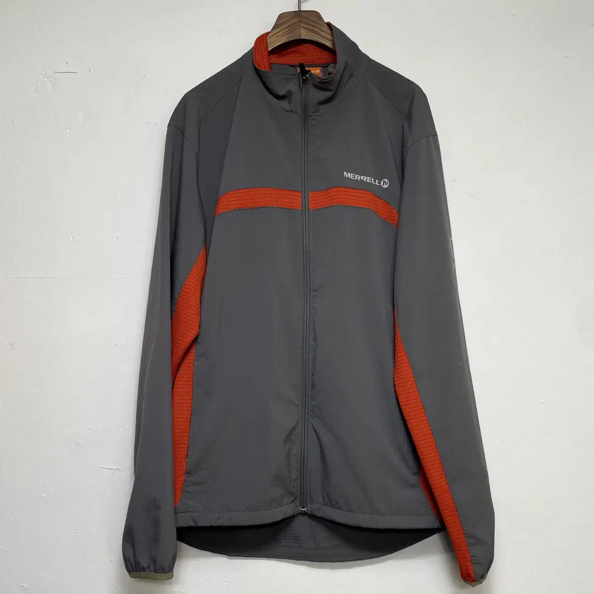 Merrell Windbreaker