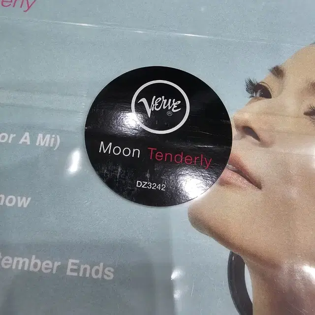 문혜원 Moon Tenderly 180g LP(미개봉) 무료배송