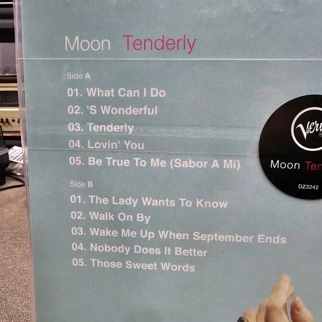 문혜원 Moon Tenderly 180g LP(미개봉) 무료배송