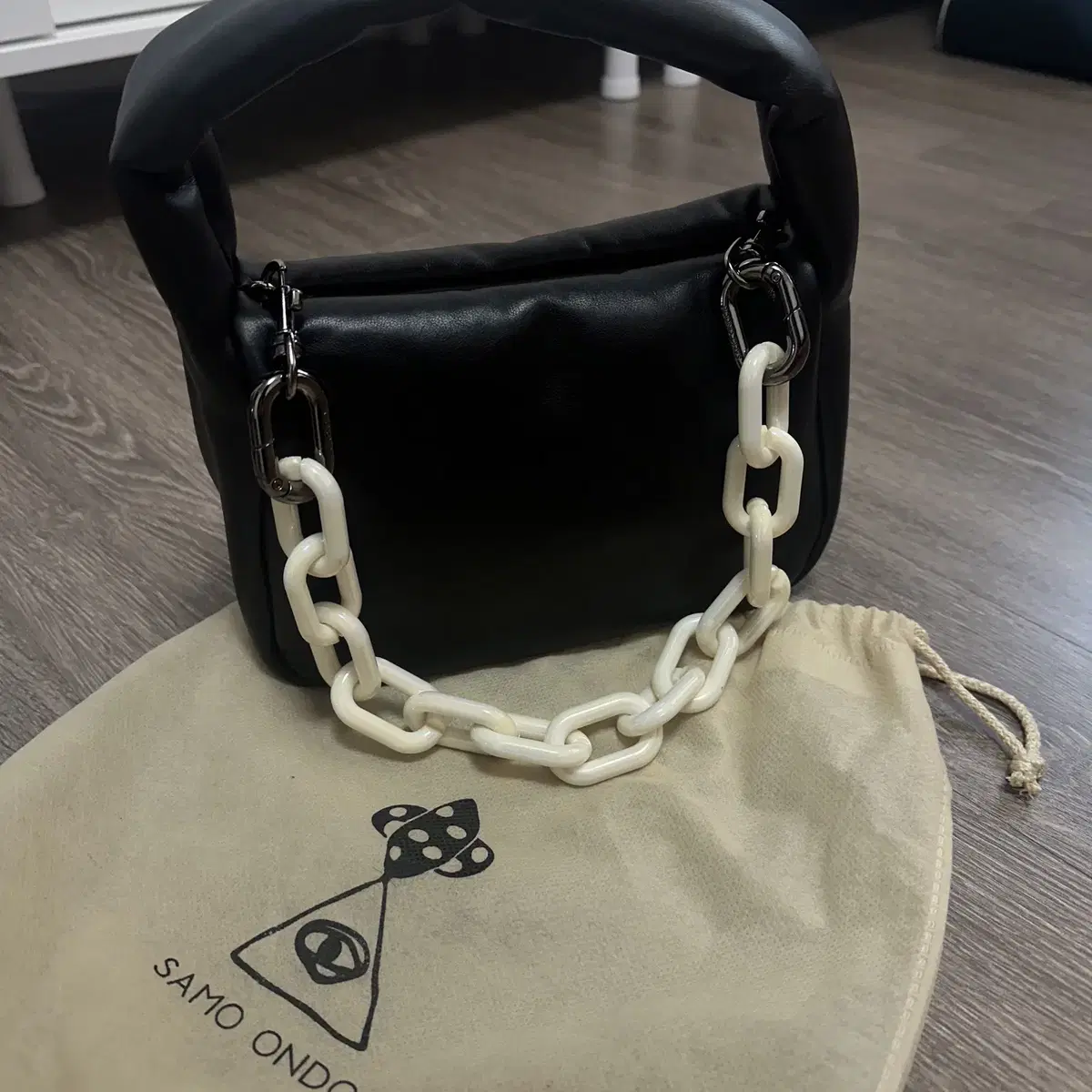 세이모온도 머그백 mug bag S lambskin - black 10도