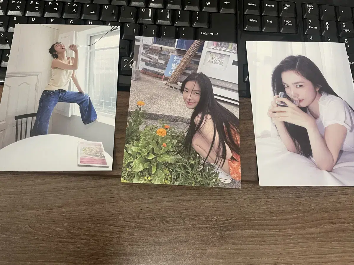 아이린 사진전 전시회 MD 상품(엽서,책갈피,시폰 포스터,노트) 판매