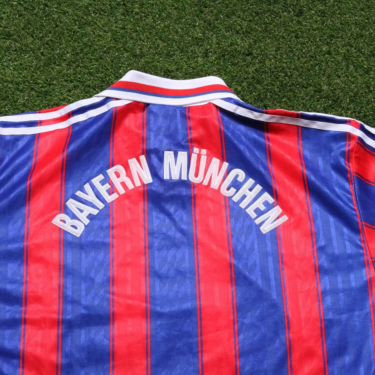 FC BAYERN MUNICH 95/97 HOME