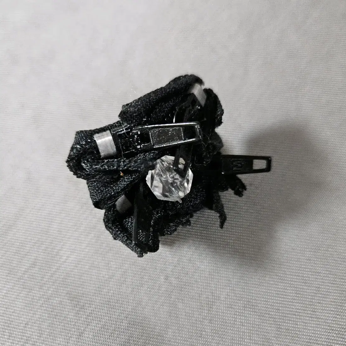 zipper ring with a cubic 지퍼 반지