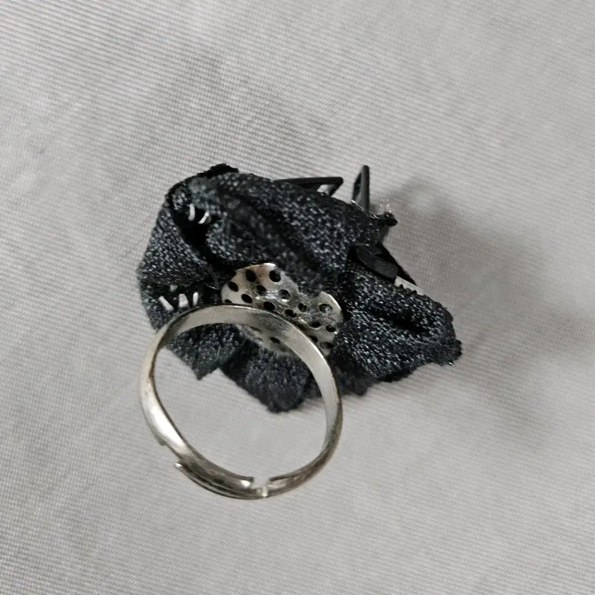 zipper ring with a cubic 지퍼 반지