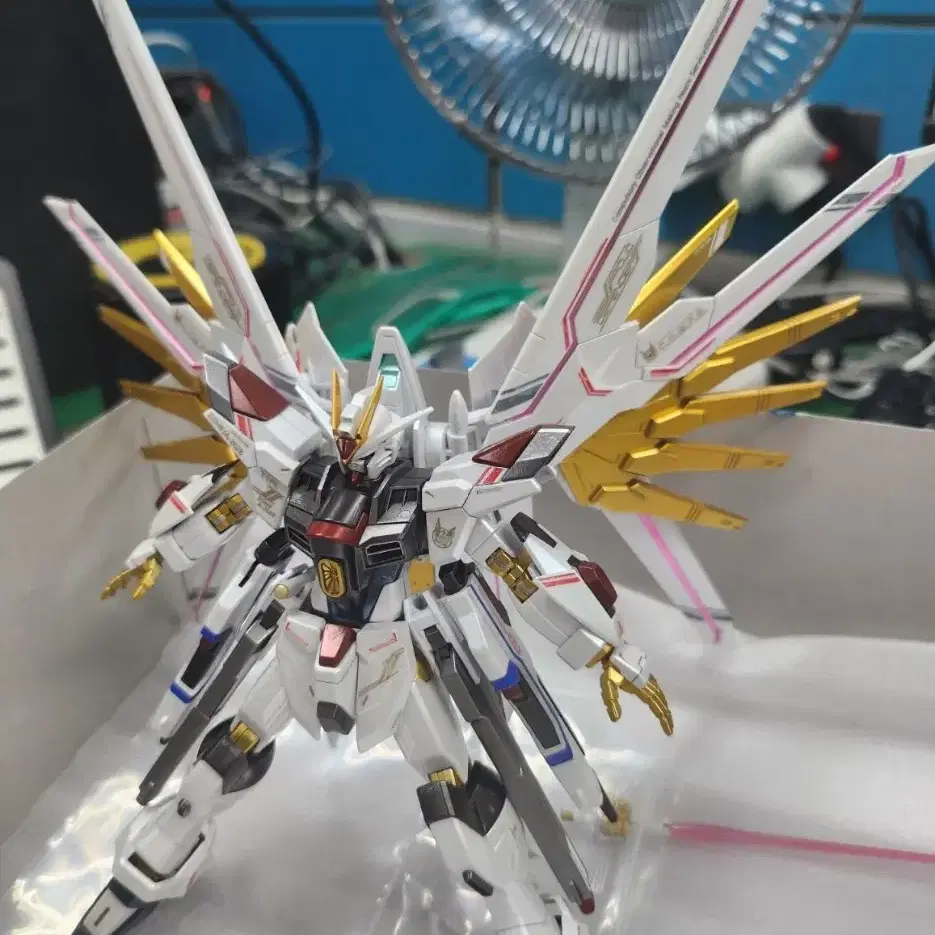 건담 도색 조립의뢰 받아요 반다이 대륙 모든킷 가능 HG RG MG PG