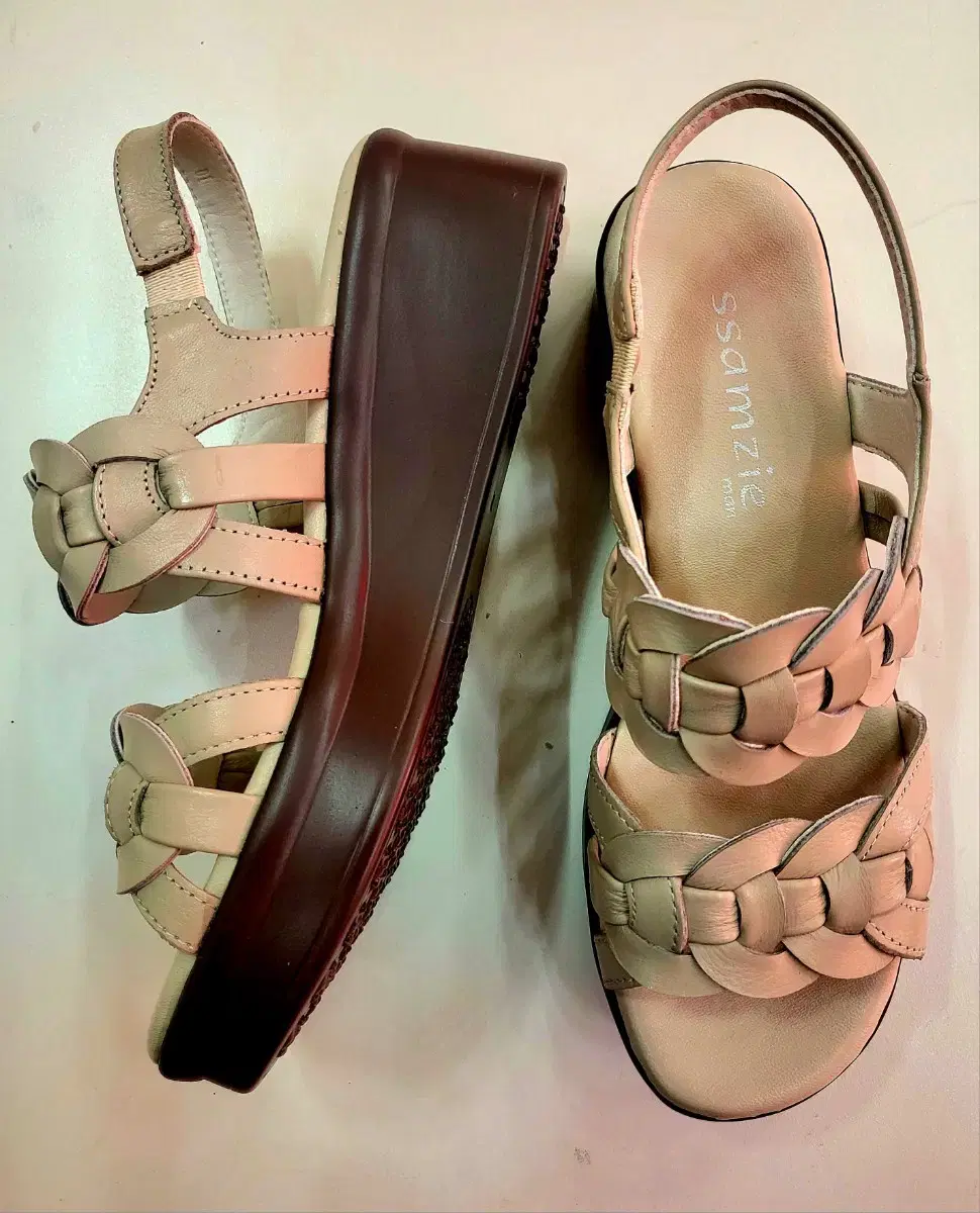 Women's sandals