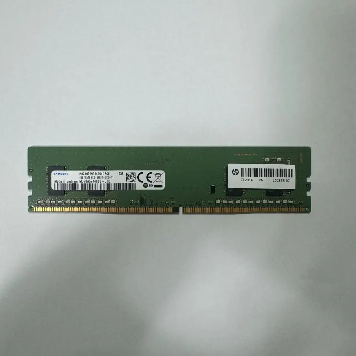 삼성 4GB PC4 RAM 판매합니다.