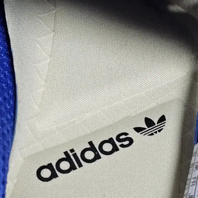 ADIDAS 디럽트러너 M 운동화 B41764 265