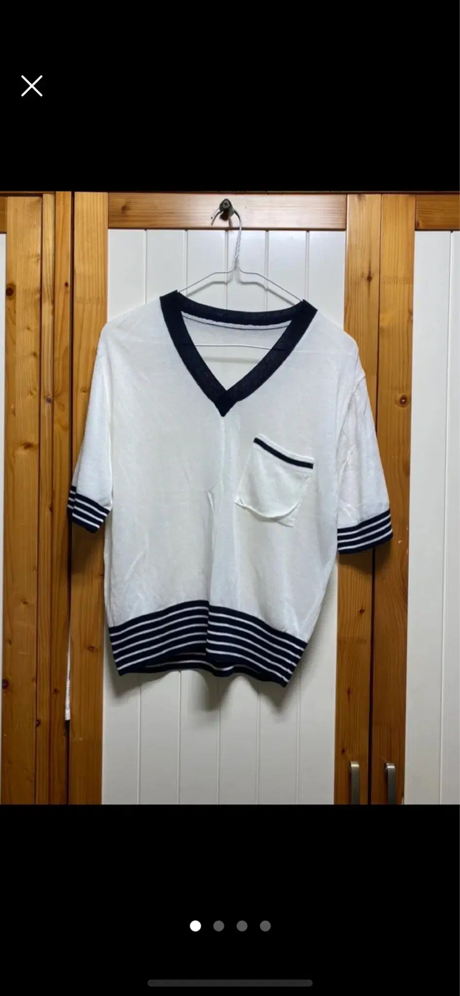 (Clothing) Striped V-neck Knit / New Item