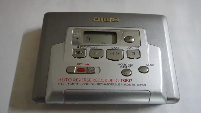 AIWA  HS-JX807  워크맨  작동품