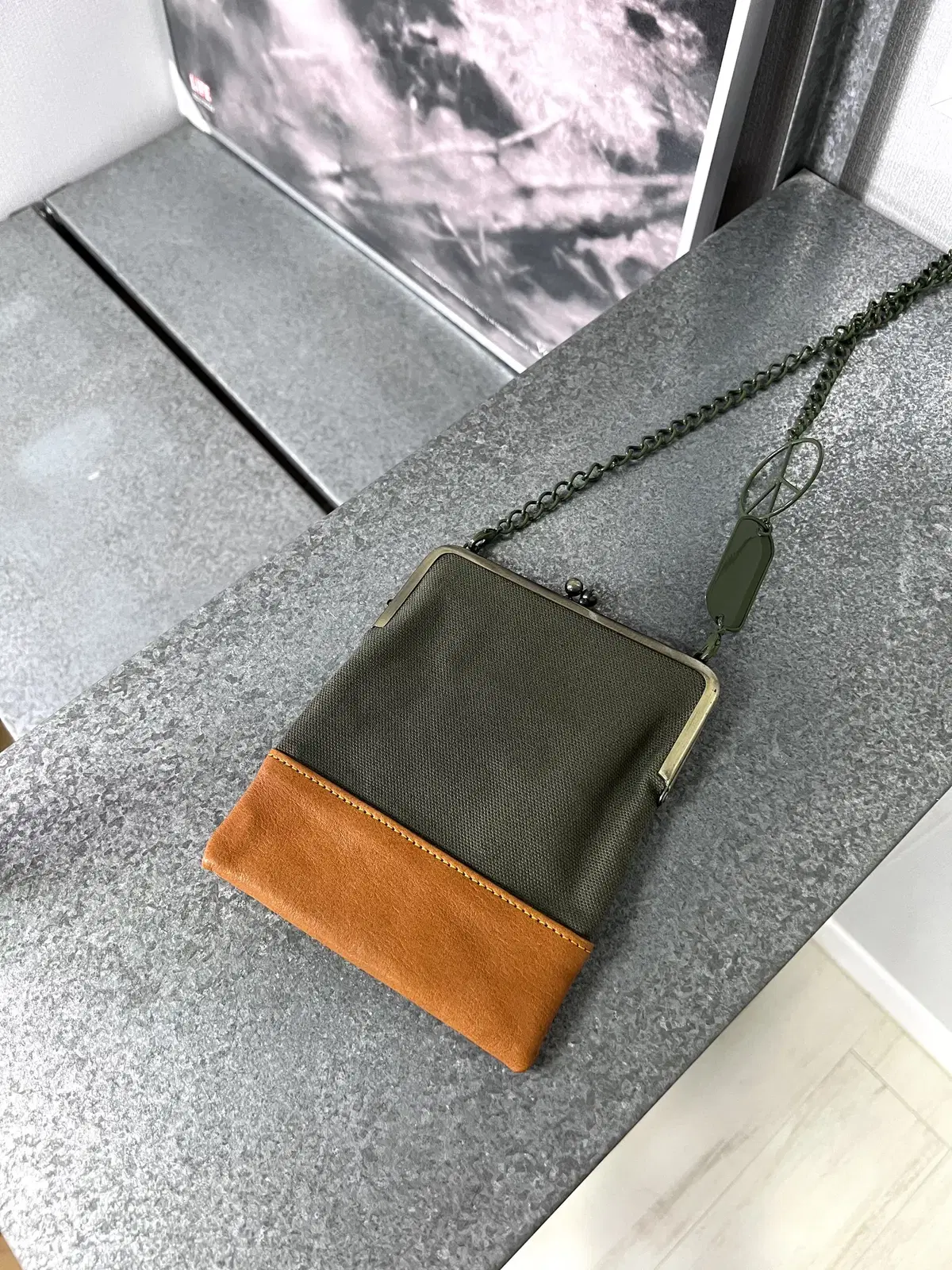 KAPITAL-CANVAS LEATHER CHAIN BAG 캐피탈 가방