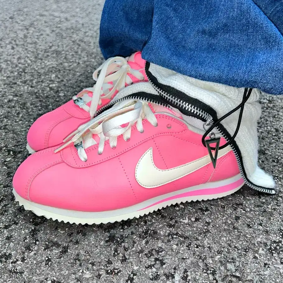 나이키 핫핑크 코르테즈 Nike Cortez Basic Pink