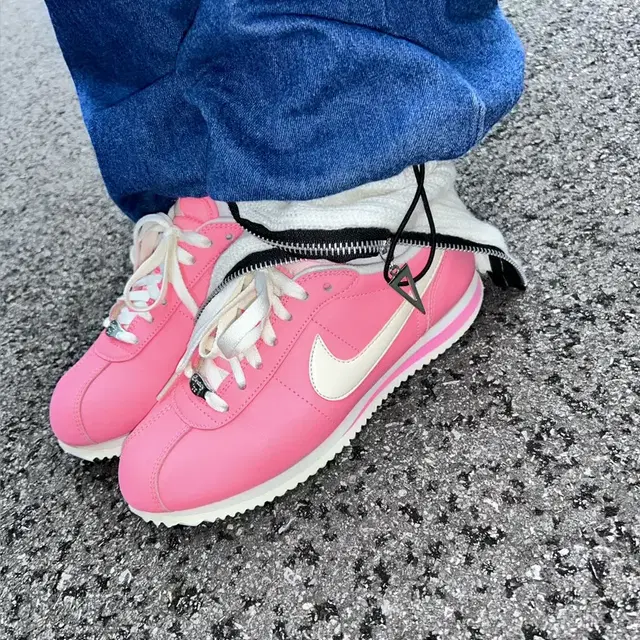 나이키 핫핑크 코르테즈 Nike Cortez Basic Pink