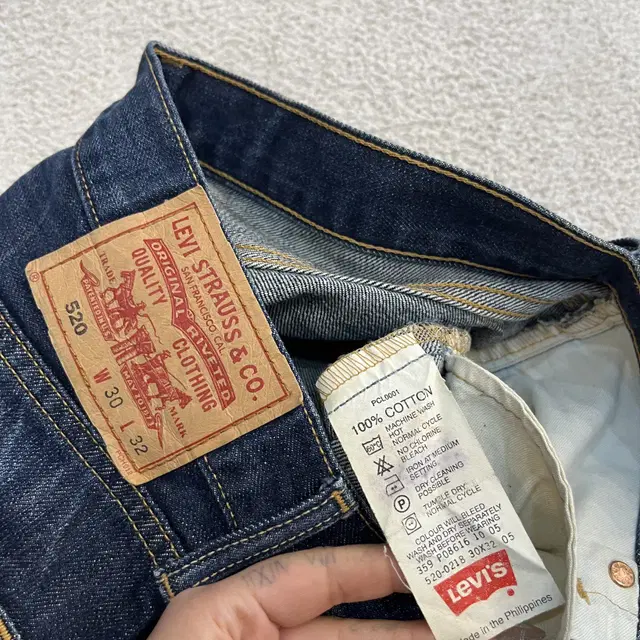 (정품) Levis 리바이스 520 워싱 데님팬츠[30]