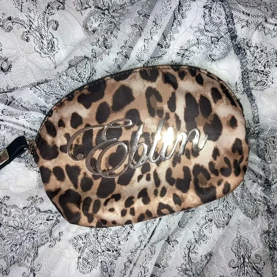 갸루 파우치 Eblin Leopard Pouch