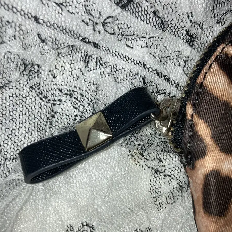 갸루 파우치 Eblin Leopard Pouch