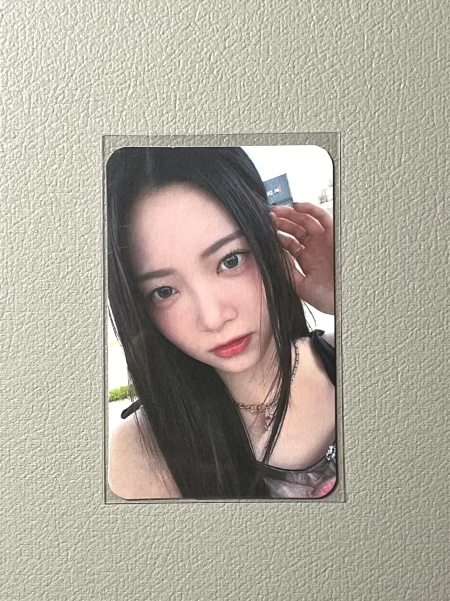 Le sserafim hong eunchae photocard