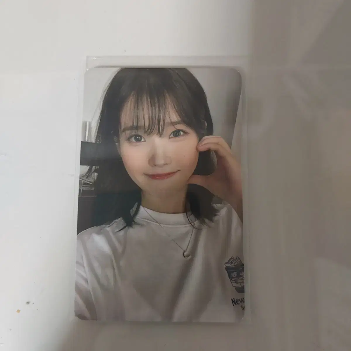 iu moment lyrics book,lyrics book photocard