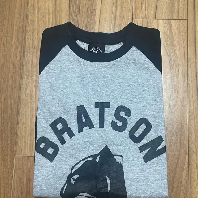 Brixton 브릭스톤 7부 티셔츠(그레이)