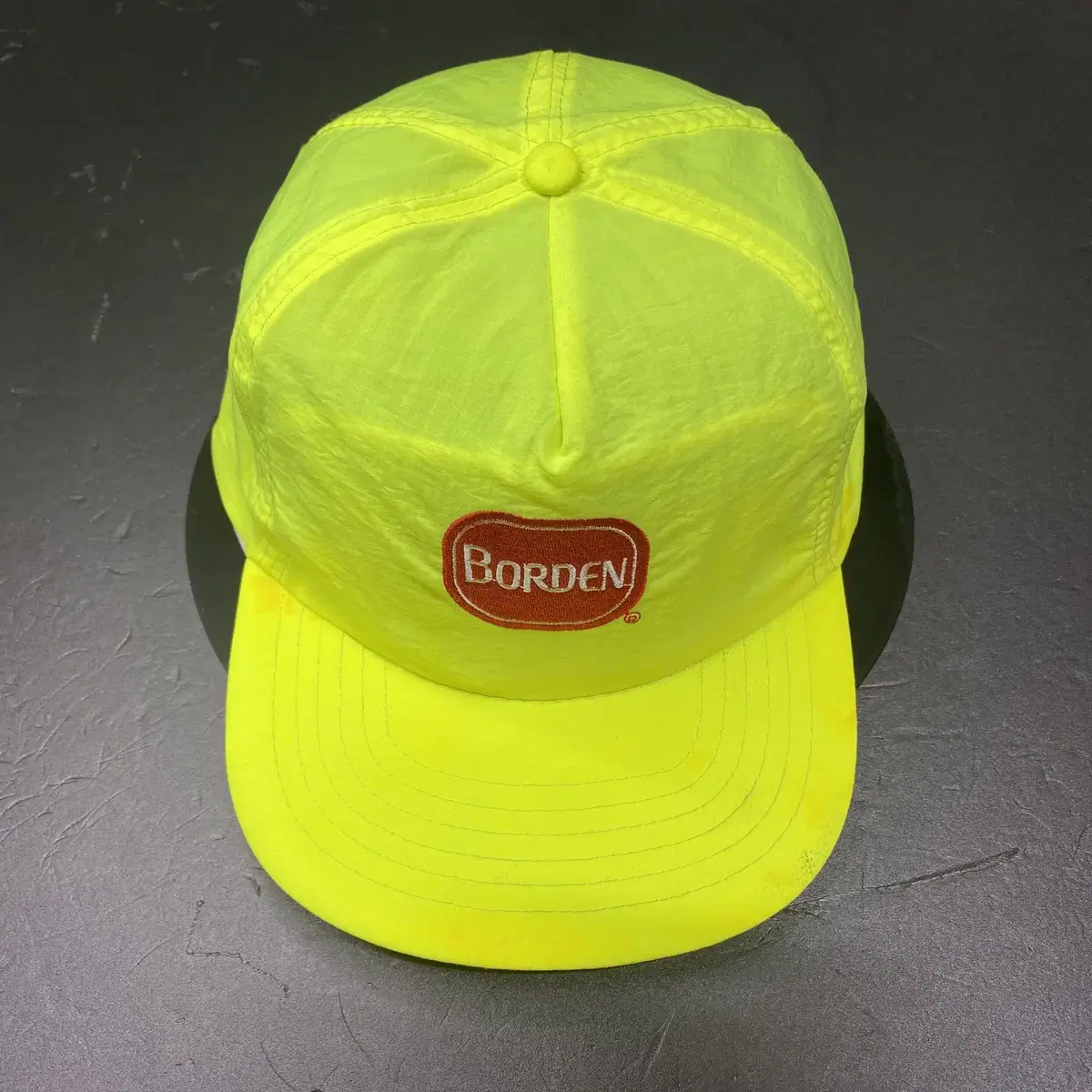 Borden Nylon vintage cap