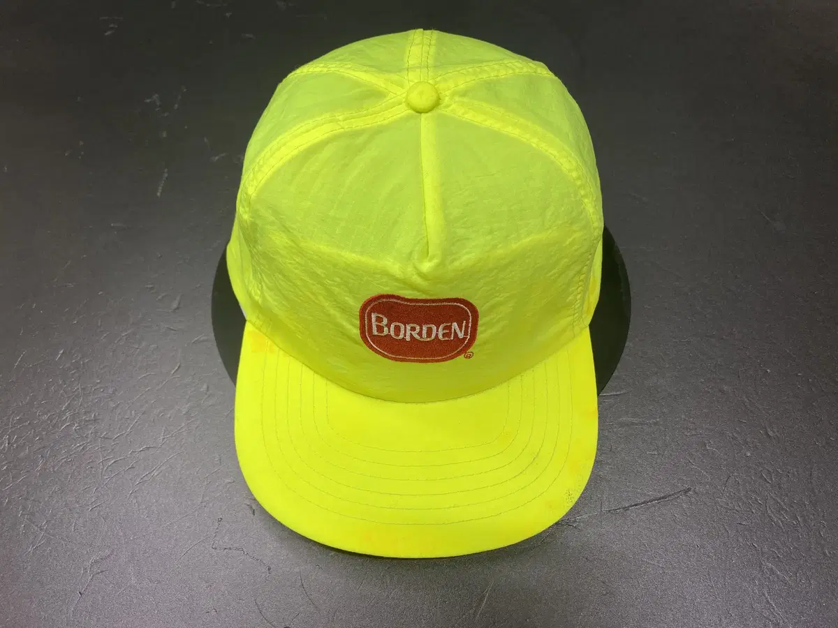 Borden Nylon vintage cap