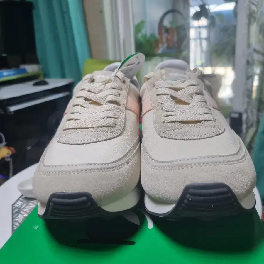 Diadora 운동화 250 새제품