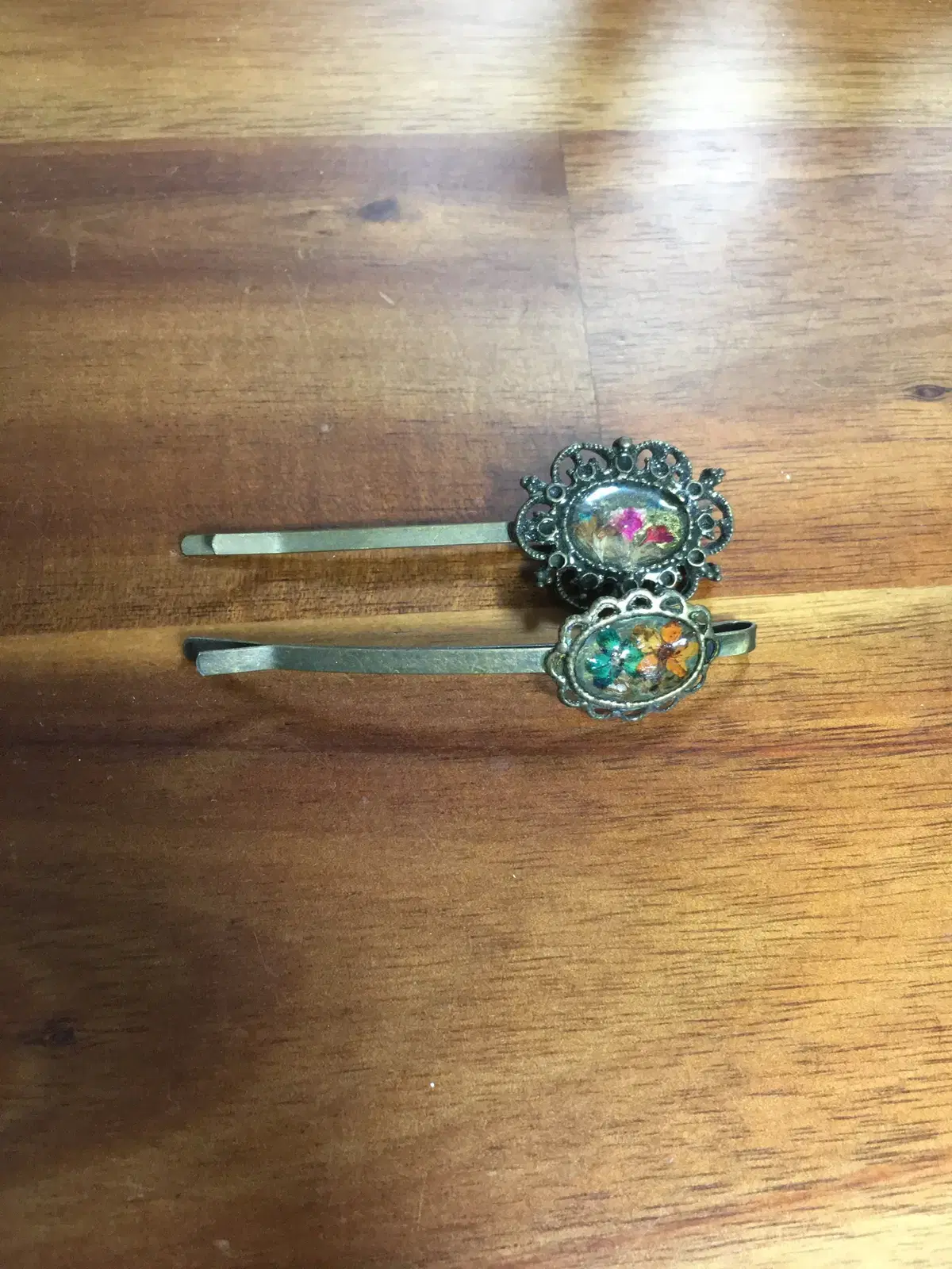 2 fresh flower pressed hairpins