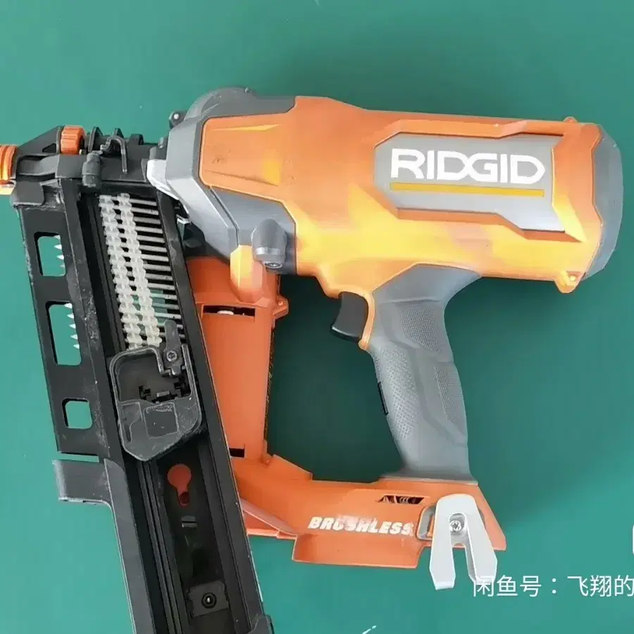 리지드 RIDGID 21도 네일러 밀워키 디월트 마끼다 배터리 어댑터 포