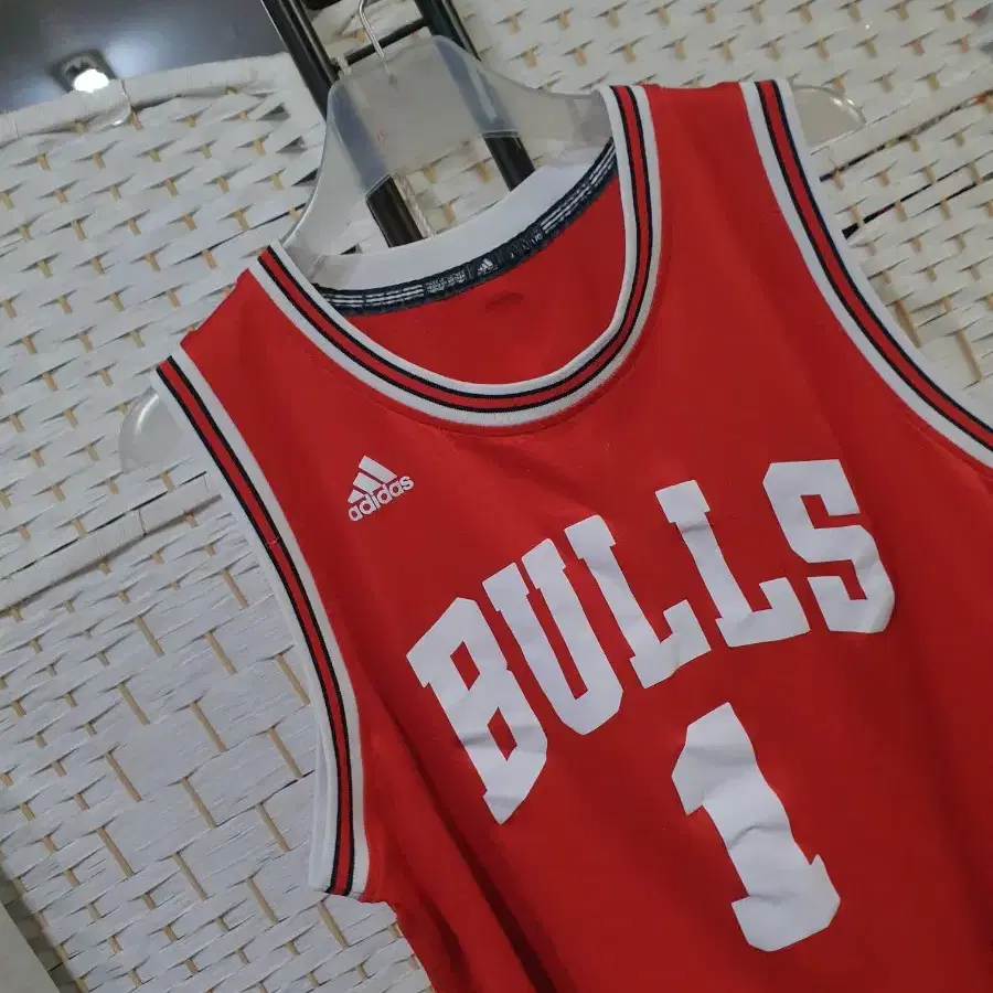 (0093) ADIDAS 아디다스 BULLS 시카고 불스 스윙맨 100