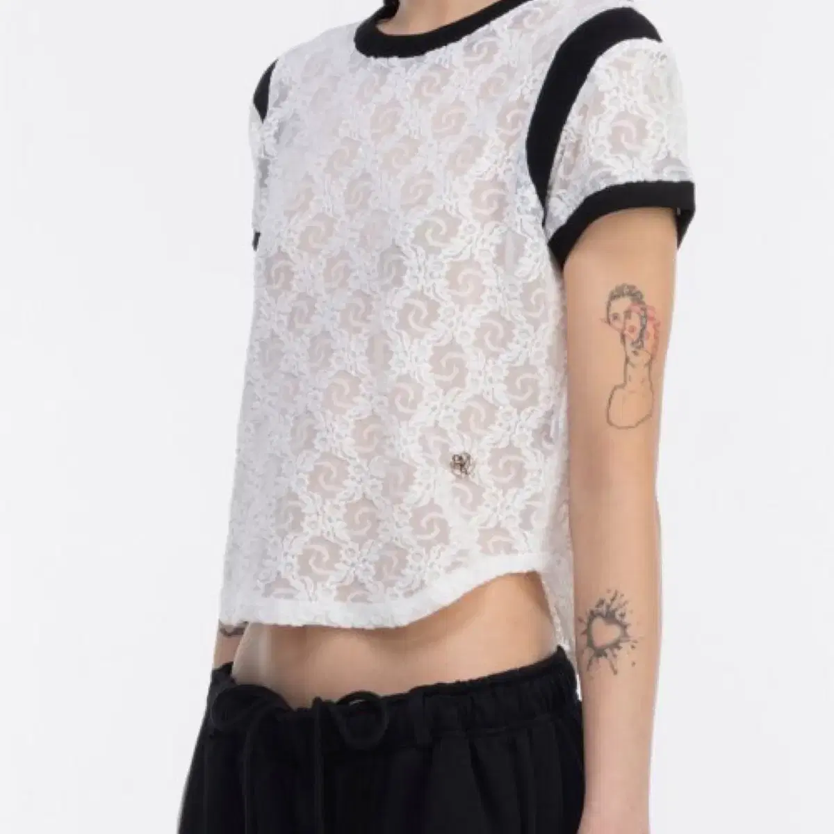 GIMMETHEYOUNG G_LACE MIXED TOP WHITE