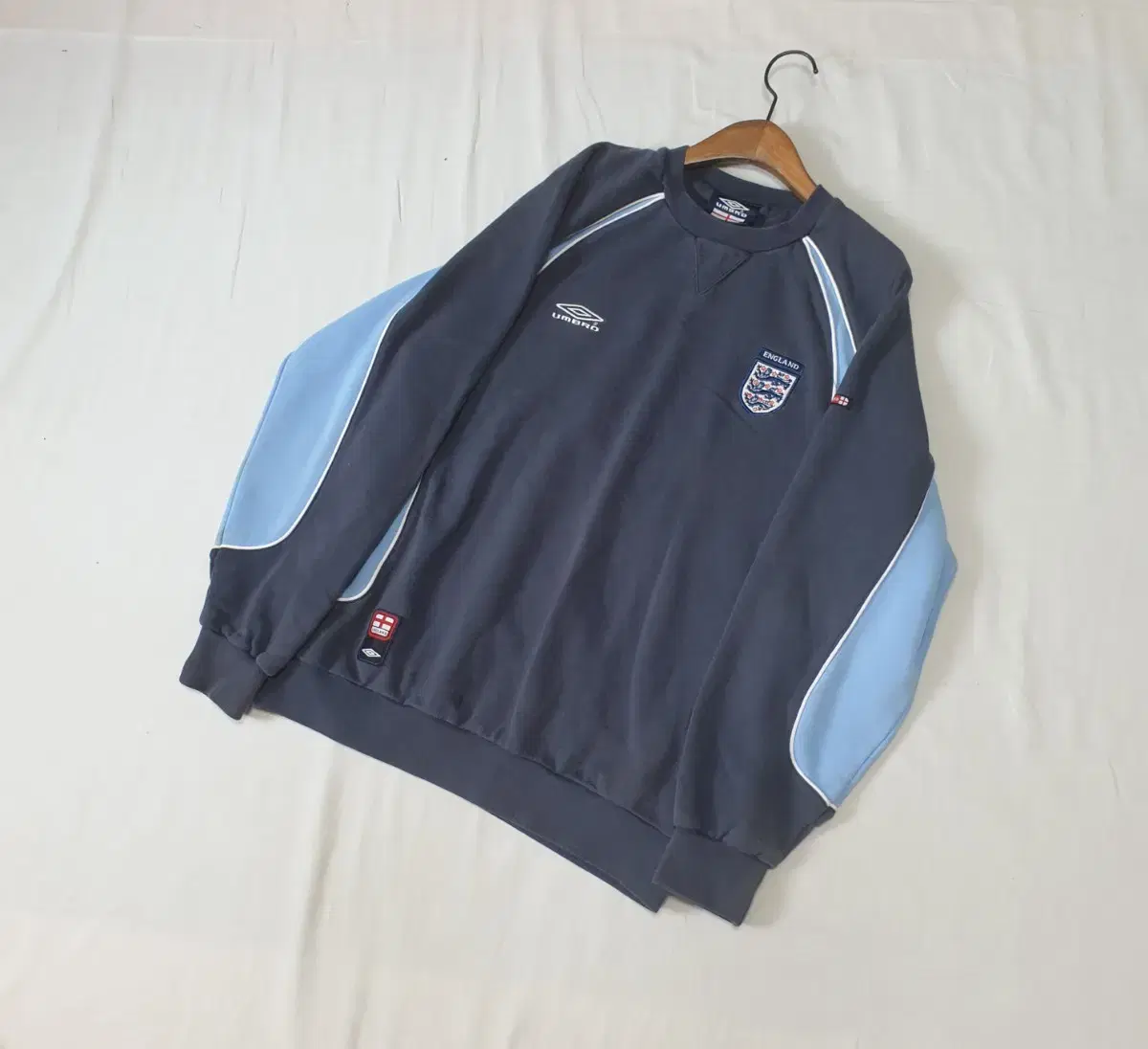 Umbro England Man to Man T-Shirt