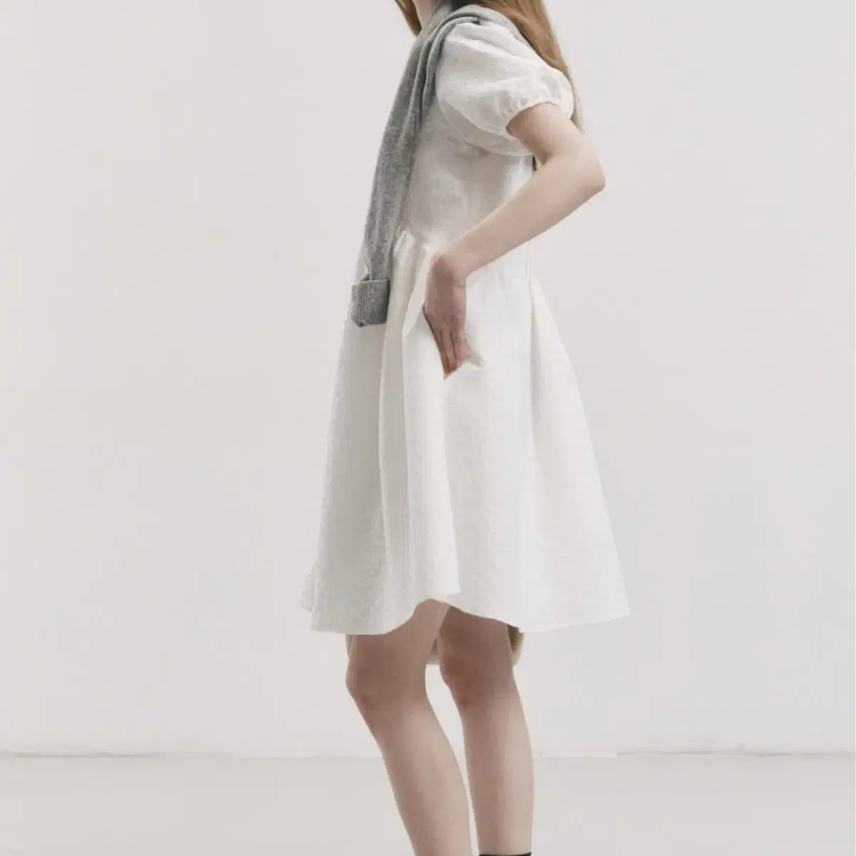 던스트 VOLUME PUFF DRESS WHITE