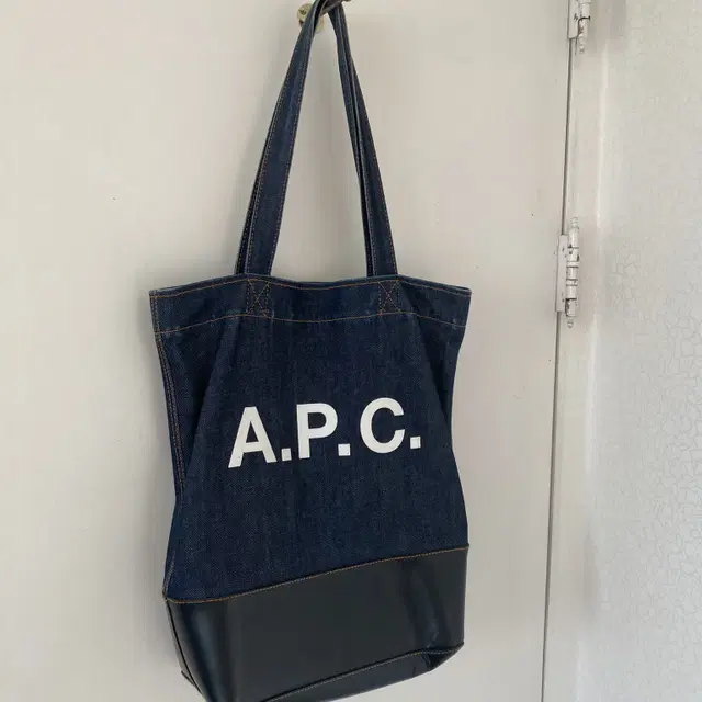 아페쎄 APC 악셀 토트백 라지