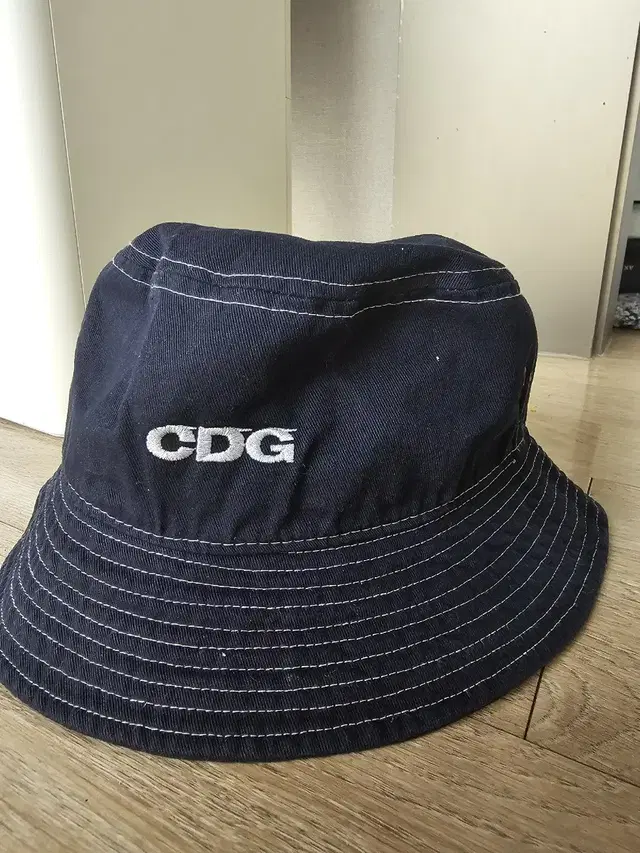 CDG 버킷햇 네이비