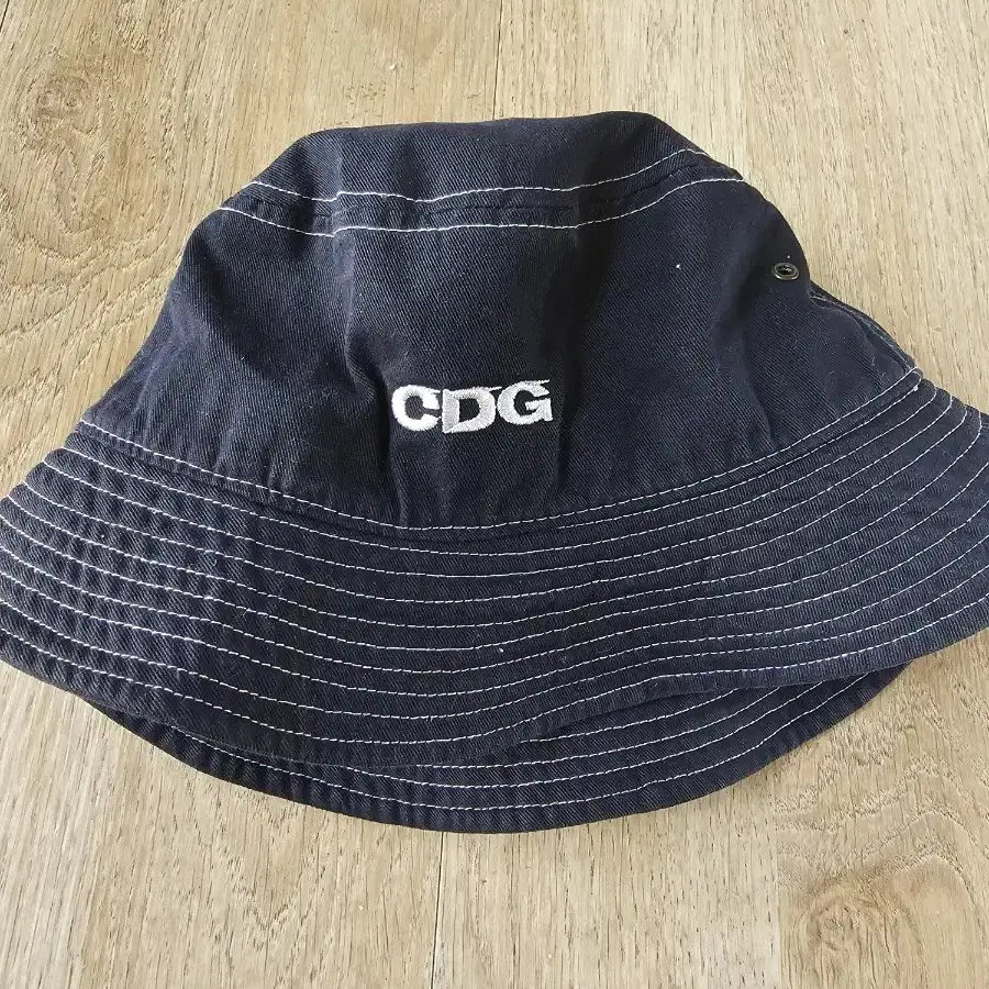 CDG 버킷햇 네이비