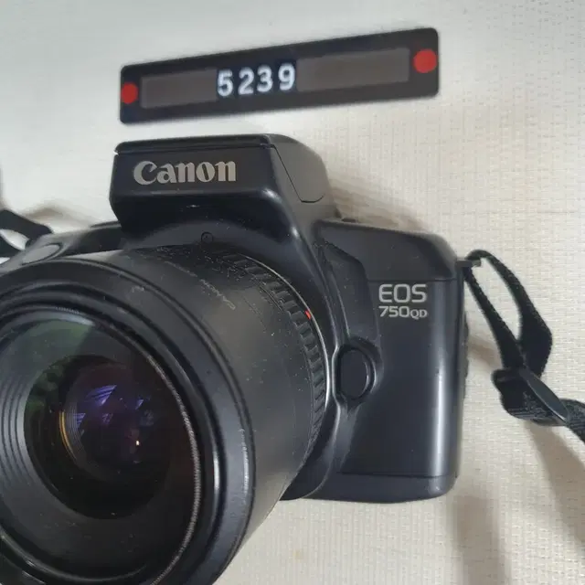 캐논 EOS 750 QD 필름카메라 35~70 줌렌즈 장착