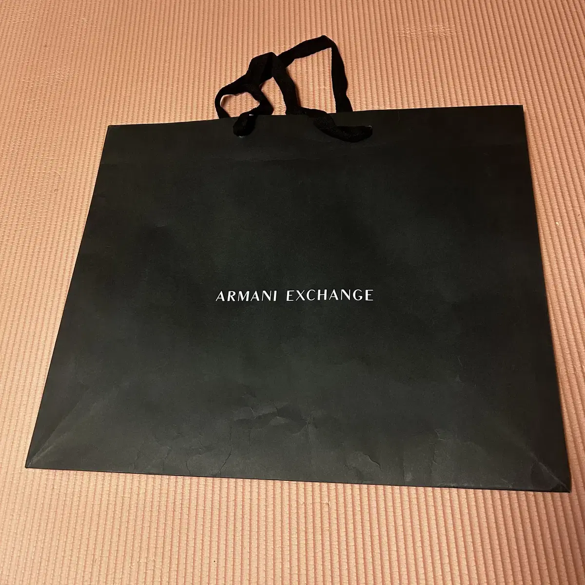 아르마니 Armani Ex 쇼핑백 판매합니다.  - 사이즈 : 48-40