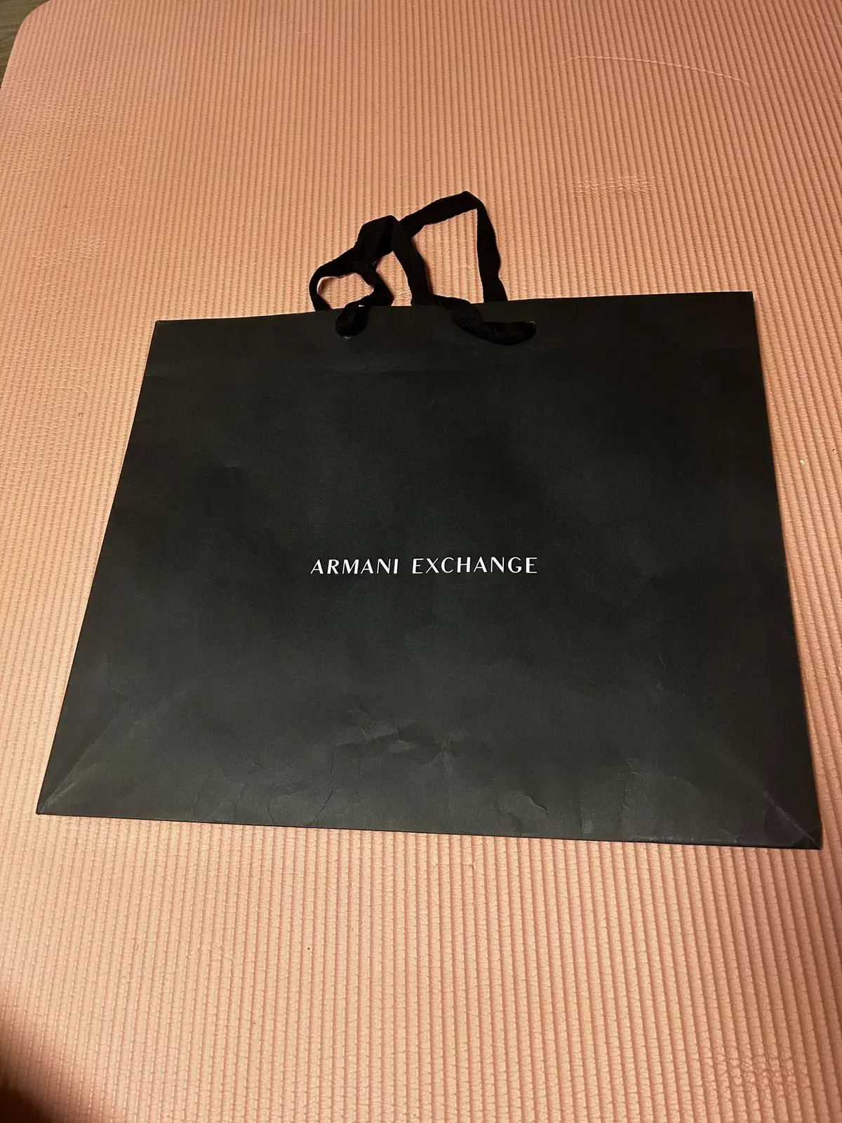 아르마니 Armani Ex 쇼핑백 판매합니다.  - 사이즈 : 48-40