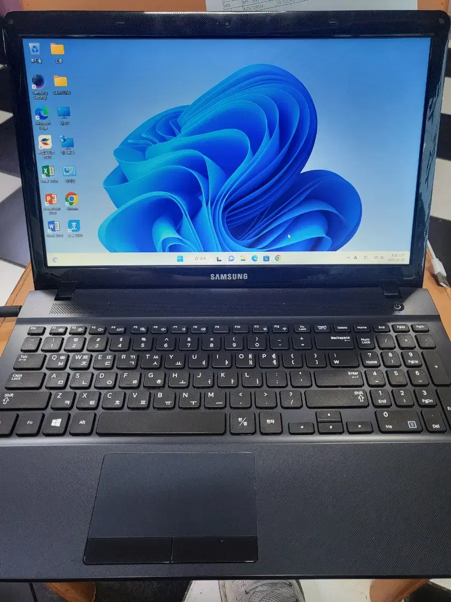 삼성 NT270E5R I5 윈도우11 15인치 노트북