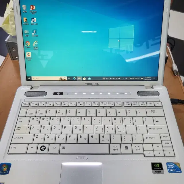 도시바 PORTEGE M900 I5 윈도우10 13인치 노트북